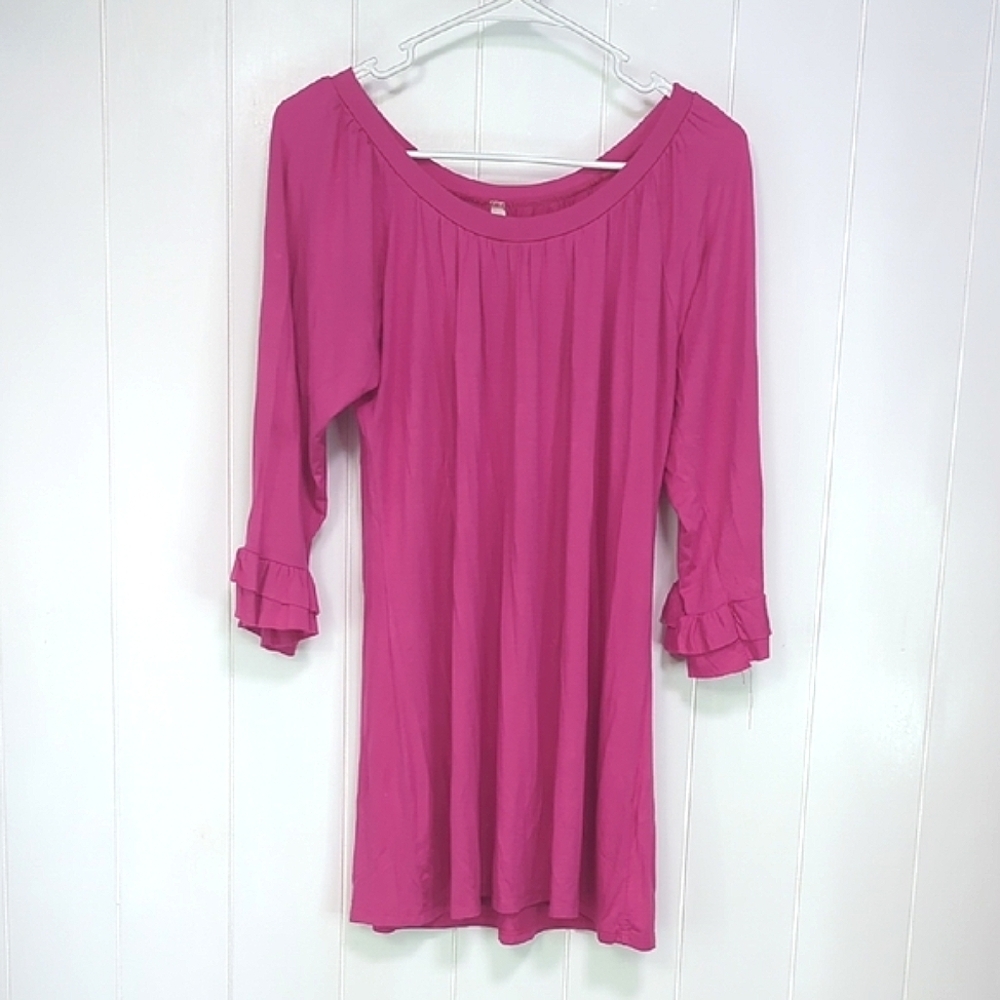 ❤️5/$25 Cezanne Fuchsia Ruffle Sleeve Tunic